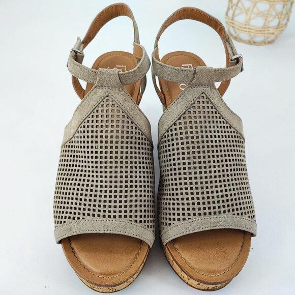 Franco Sarto Women's Canyon Taupe Synthetic Wedge Sandal Size 9M - Picture 7 of 9